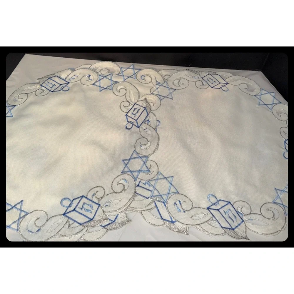 Hanukkah Table Placemat Set of 5 White Blue Silver Embroidered Judaica